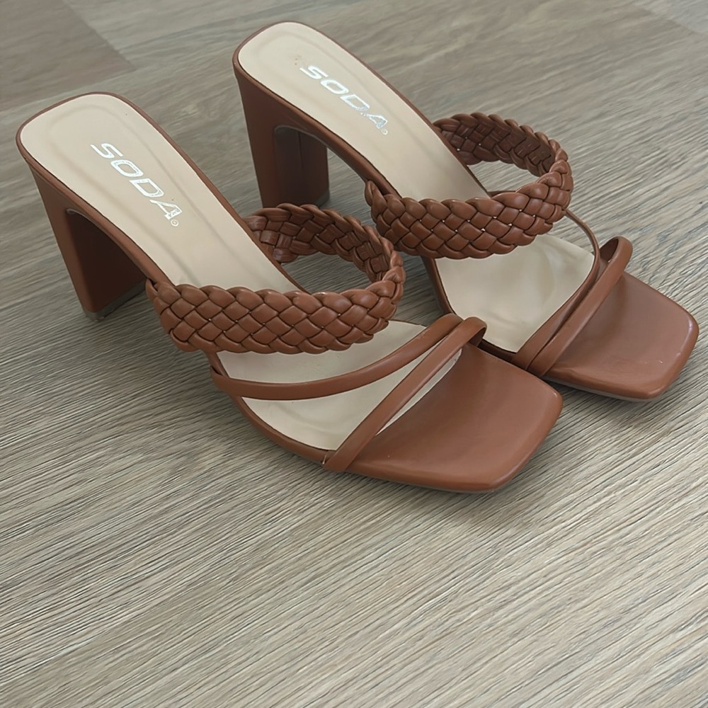 Sandal heels